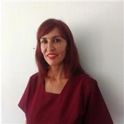 Masajista y docente profesional desde 2000 imparte clases online de masaje y bienestar corporal ofrece clases online y presencial.